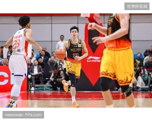 数据证明庞峥麟是江苏队进攻体系的催化剂,其在场作用不可替代 数据证明庞峥麟是江苏队进攻体系的催化剂,其在场作用不可替代
